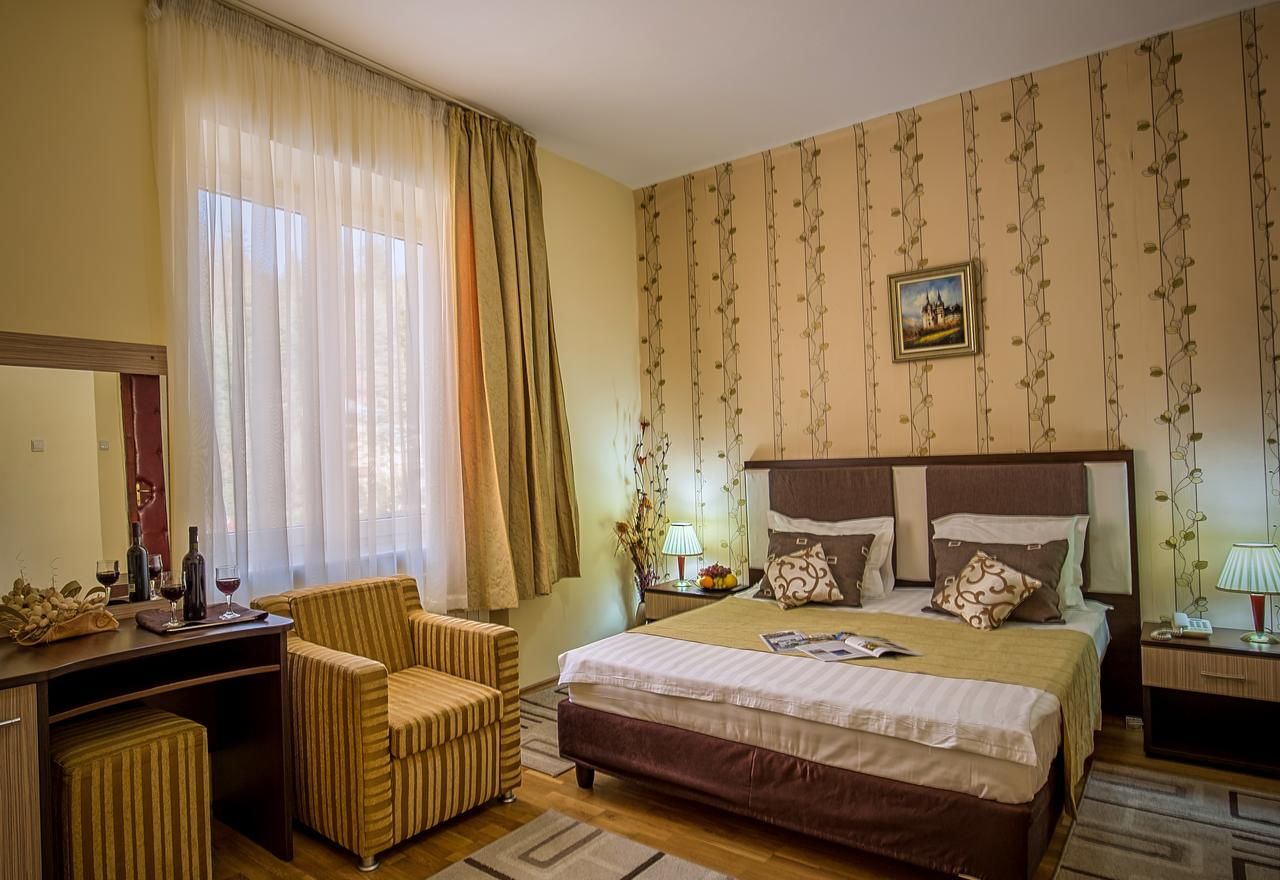 Отель Hotel Rina Cerbul Синая-30